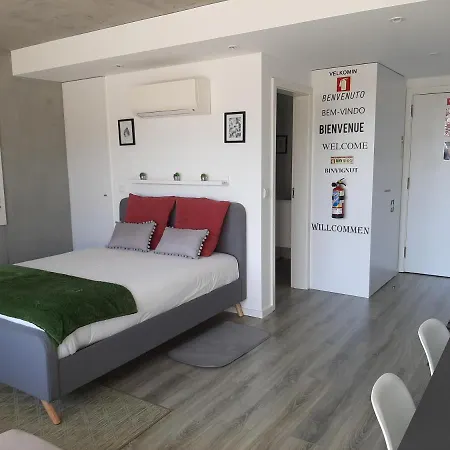 Apartment Love' In - Blanc *