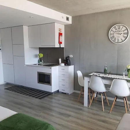 Love' In - Blanc * Aveiro