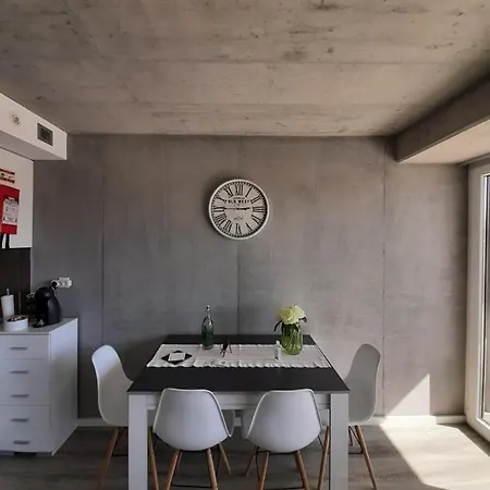 Apartment Love' In - Blanc *