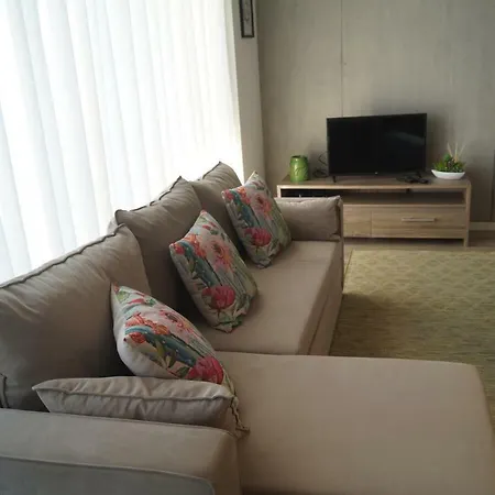 Apartment Love' In - Blanc Aveiro