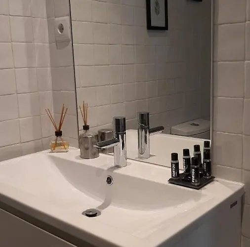 Love' In - Blanc Aveiro